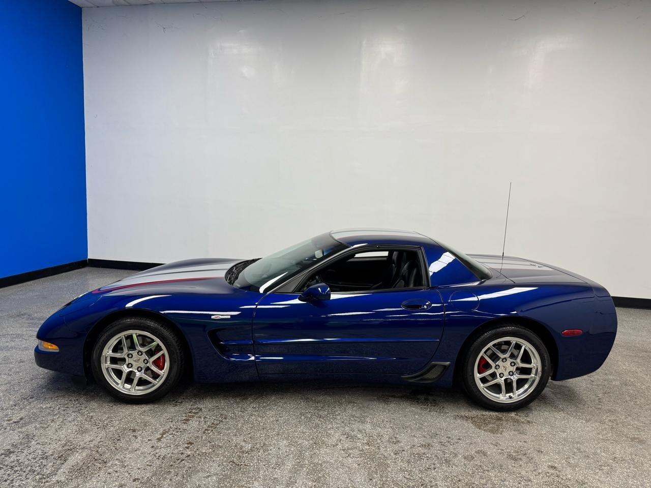 Chevrolet Corvette  2004
