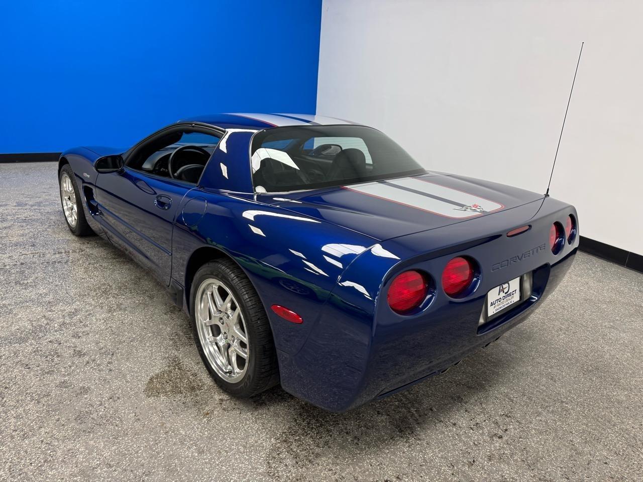 Chevrolet Corvette  2004