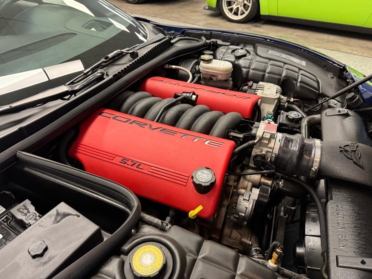 Chevrolet Corvette  2004