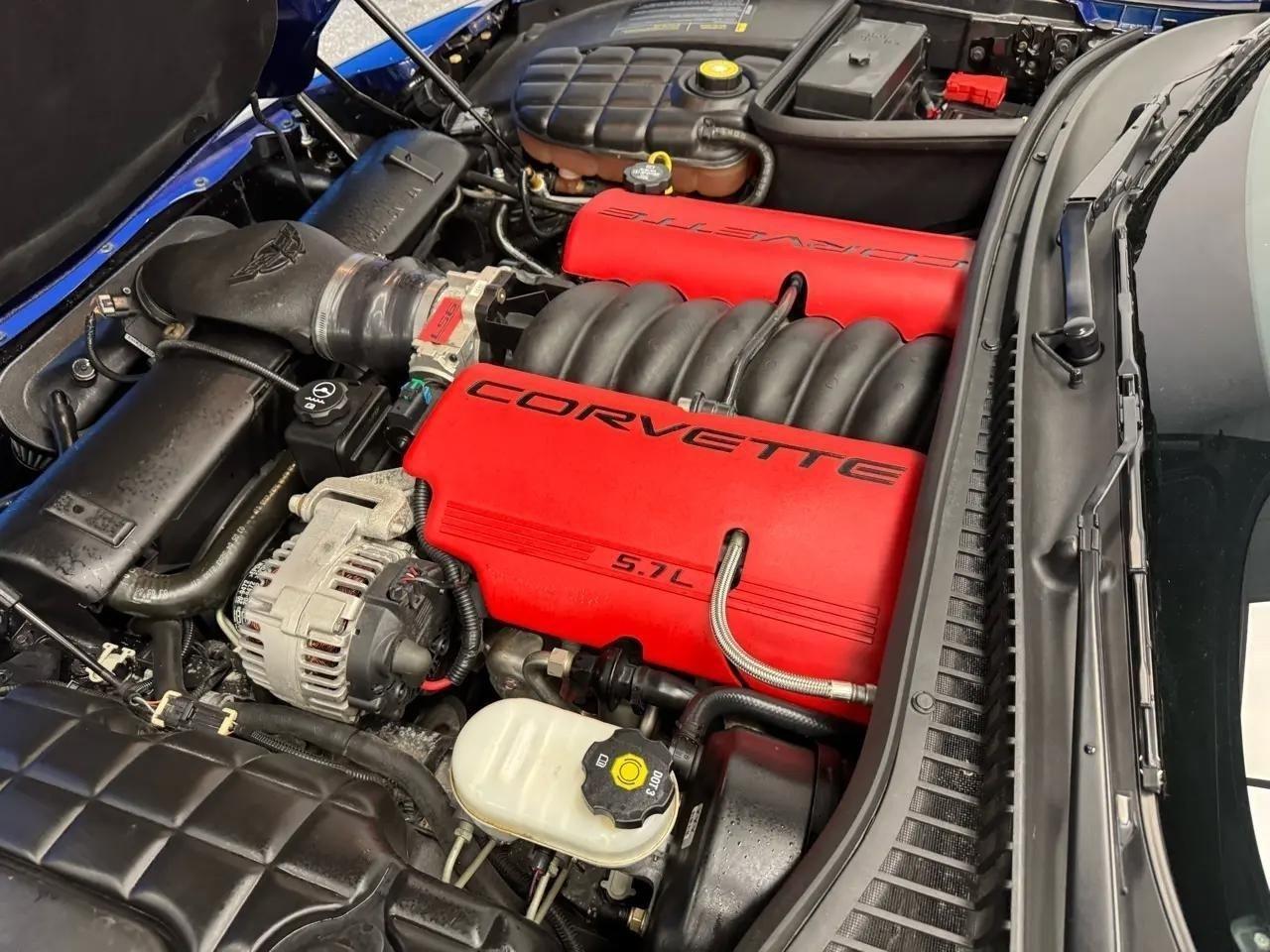 Chevrolet Corvette  2004