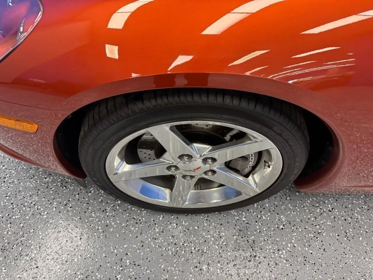 Chevrolet Corvette  2005
