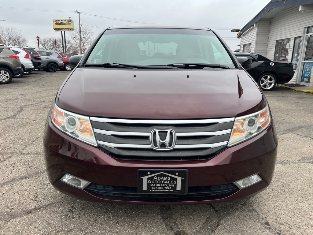 2012 Honda Odyssey Touring photo 3