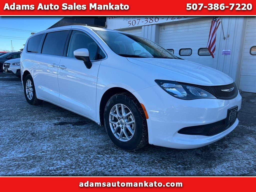 2023 Chrysler Voyager LX FWD