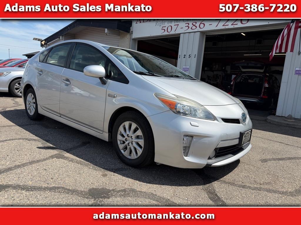 2013 Toyota Prius Advanced's photo