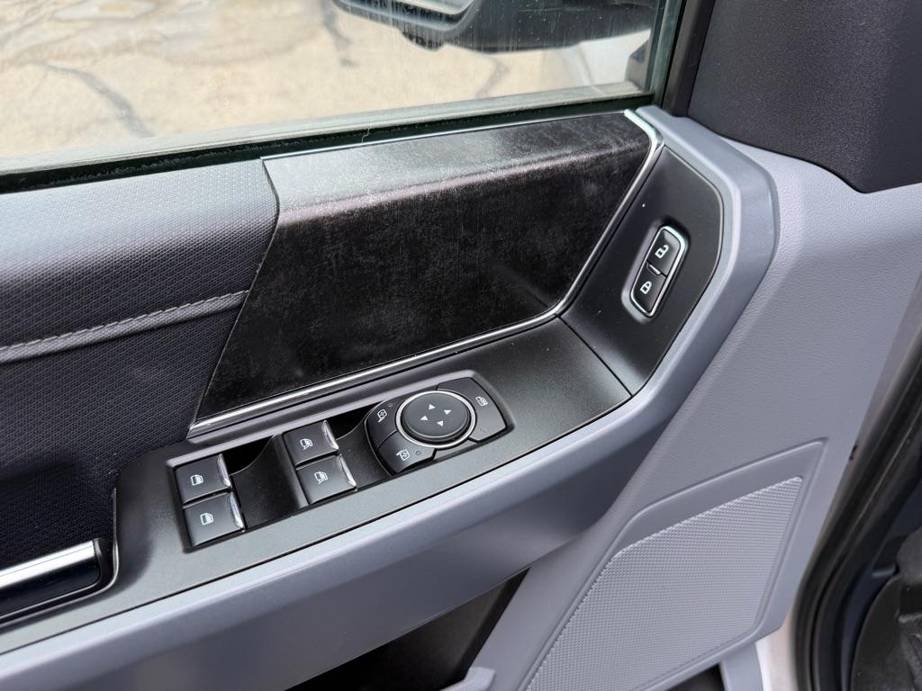 Ford F-150 Lariat 4WD SuperCrew 5.5' Box 2022