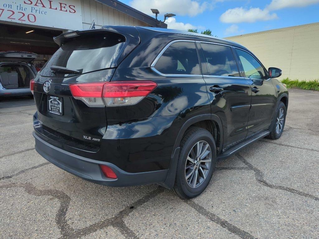 Toyota Highlander XLE V6 AWD (Natl) 2017