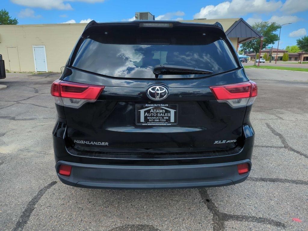 Toyota Highlander XLE V6 AWD (Natl) 2017