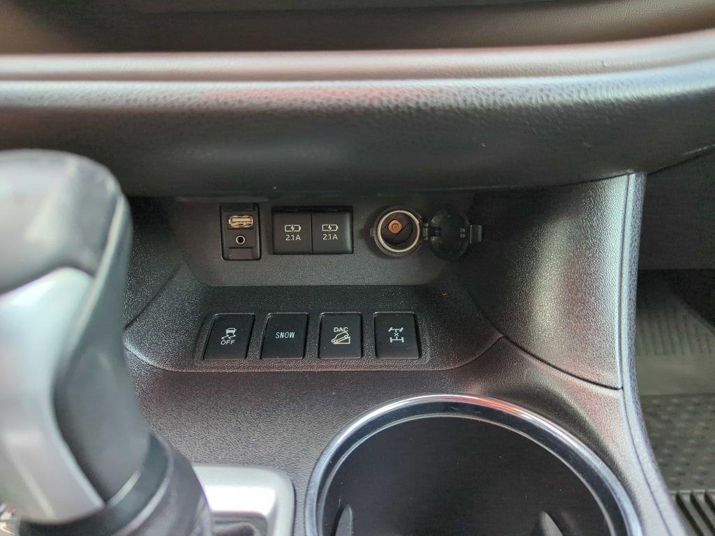 Toyota Highlander XLE V6 AWD (Natl) 2017