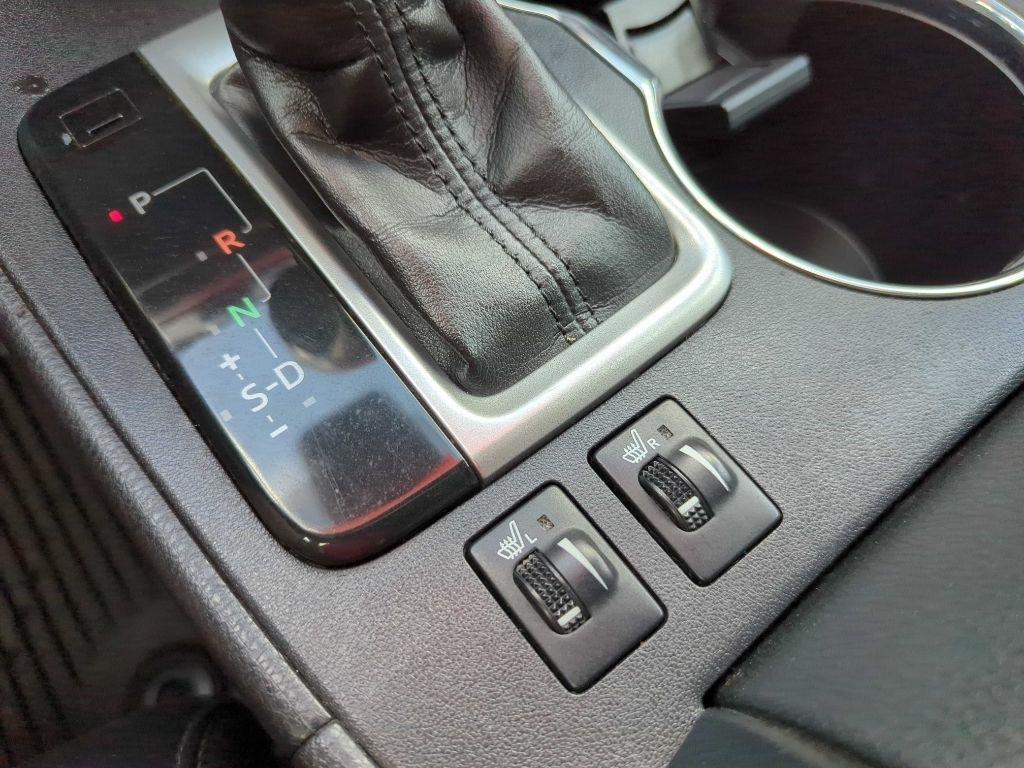 Toyota Highlander XLE V6 AWD (Natl) 2017