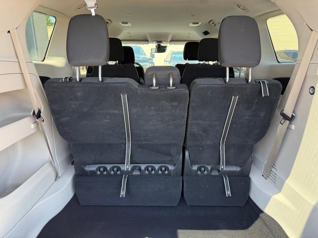 Chrysler Voyager LX FWD 2023