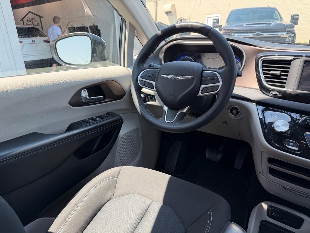 Chrysler Voyager LX FWD 2023