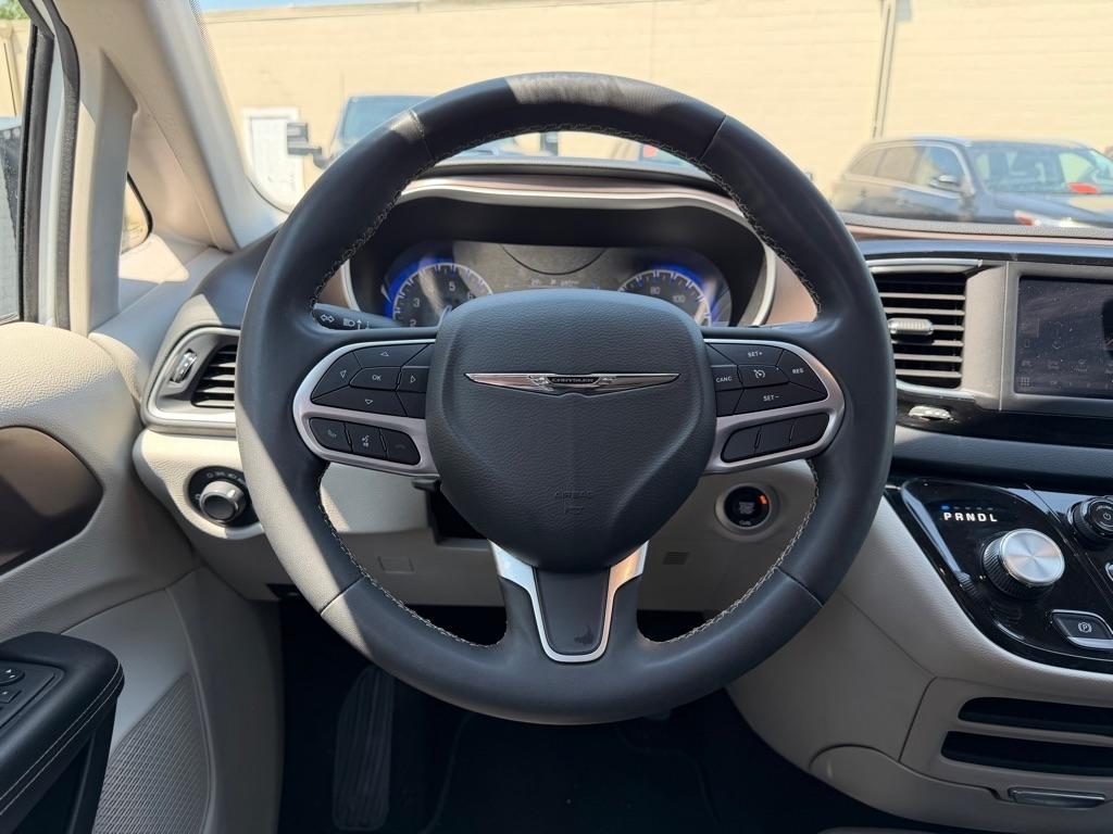 Chrysler Voyager LX FWD 2023