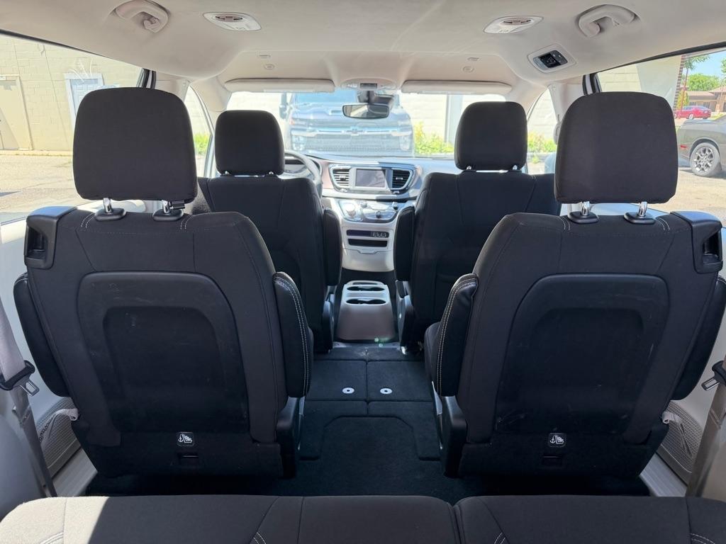 Chrysler Voyager LX FWD 2023