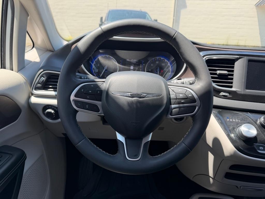 Chrysler Voyager LX FWD 2023