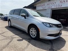 2023 Chrysler Voyager 