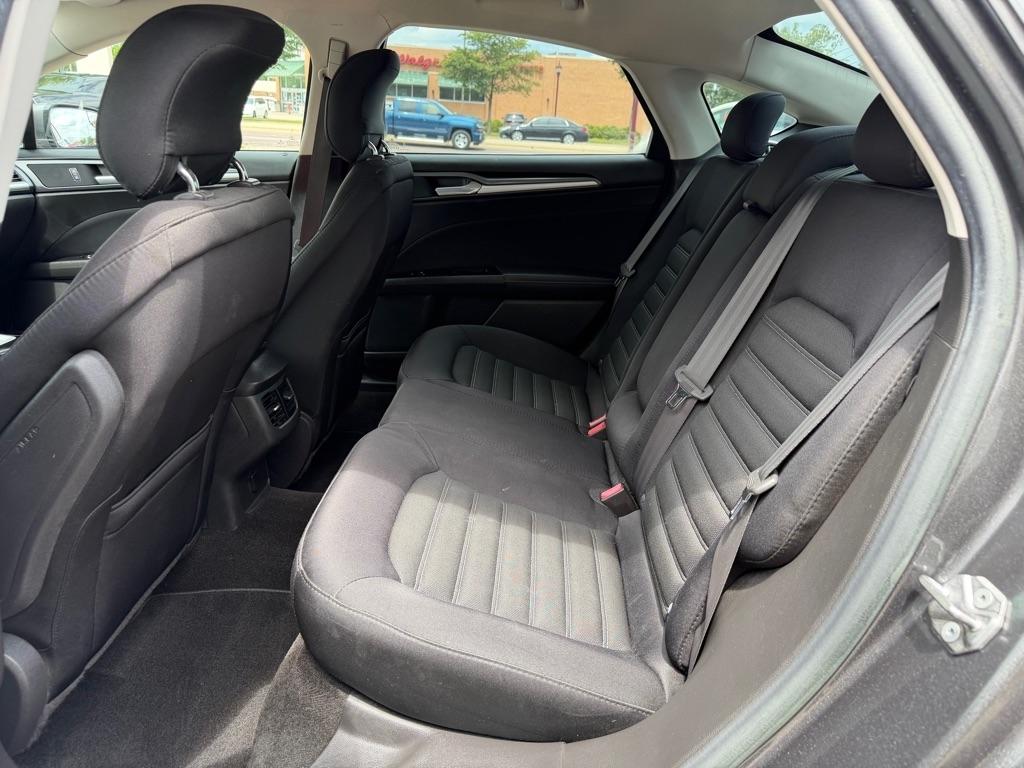 Ford Fusion 4dr Sdn SE FWD 2015