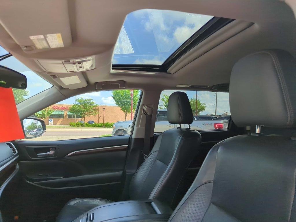 Toyota Highlander AWD 4dr V6 Limited (Natl) 2016