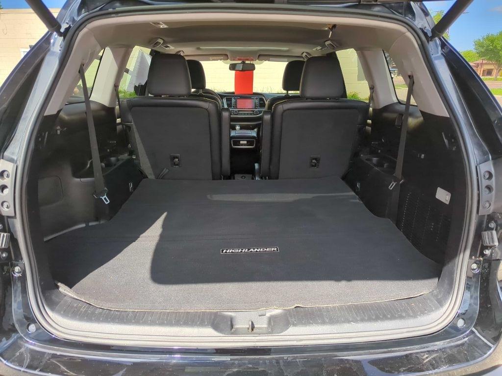 Toyota Highlander AWD 4dr V6 Limited (Natl) 2016