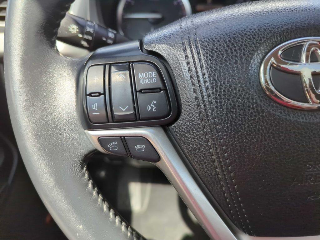 Toyota Highlander AWD 4dr V6 Limited (Natl) 2016