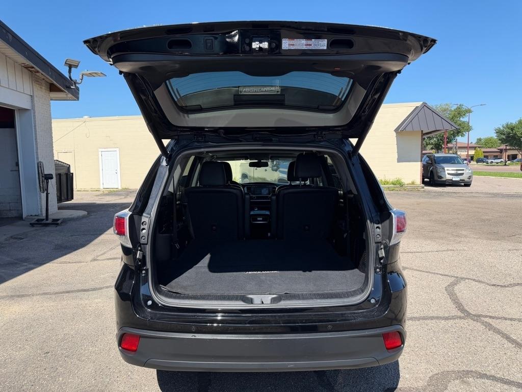 Toyota Highlander AWD 4dr V6 Limited (Natl) 2016