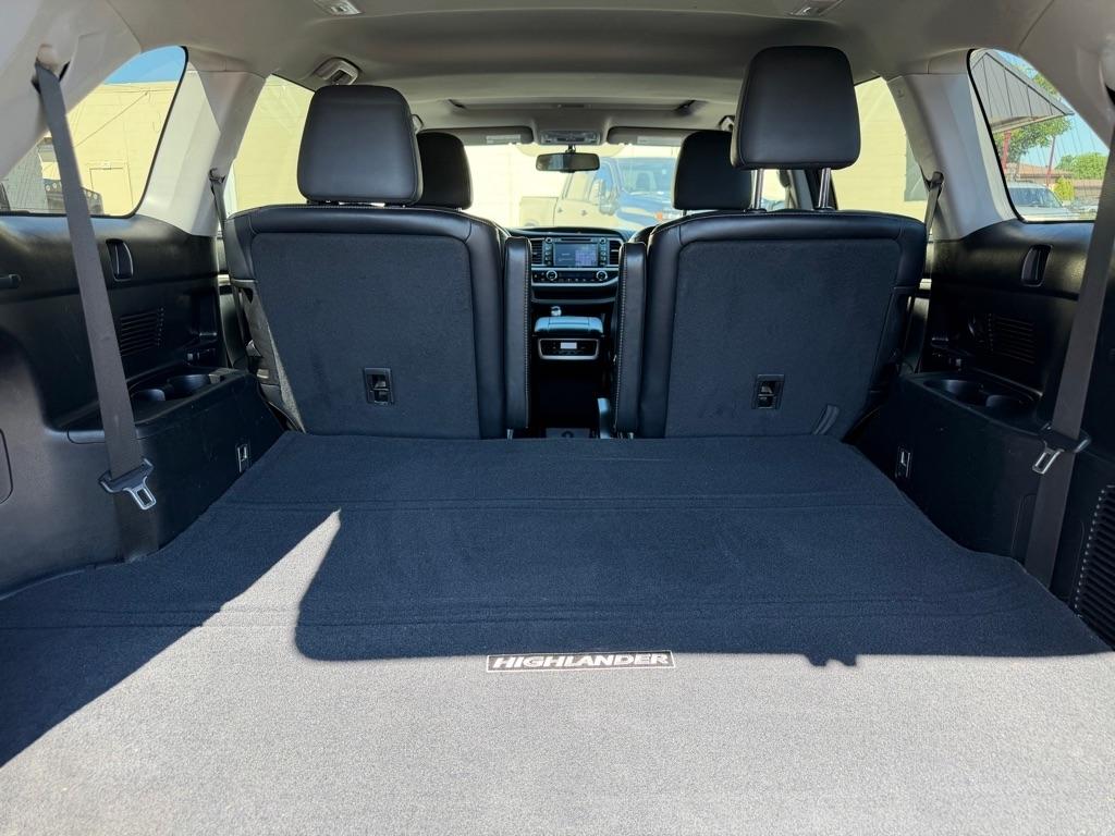 Toyota Highlander AWD 4dr V6 Limited (Natl) 2016