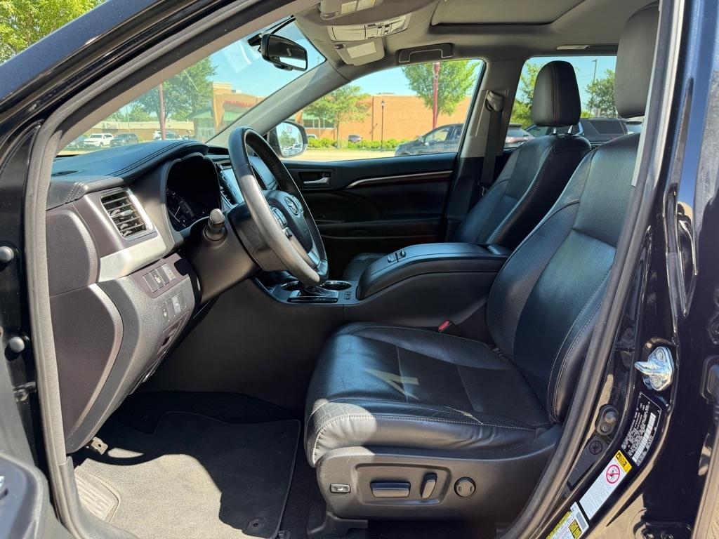 Toyota Highlander AWD 4dr V6 Limited (Natl) 2016