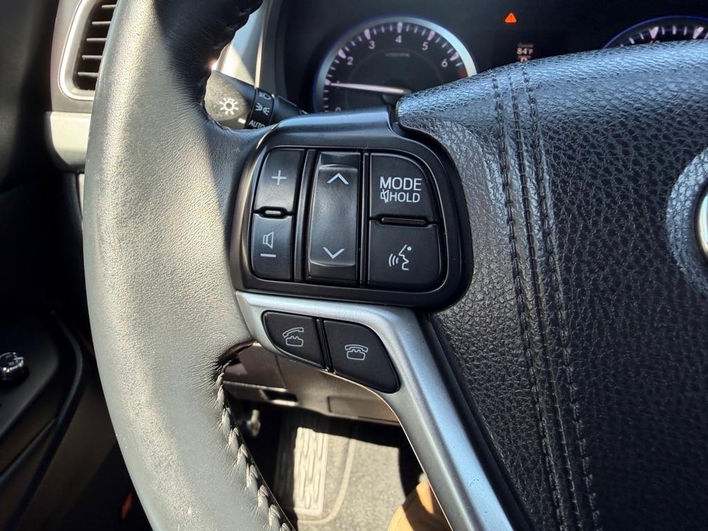Toyota Highlander AWD 4dr V6 Limited (Natl) 2016