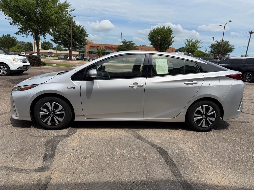 Toyota Prius Prime Advanced (Natl) 2017