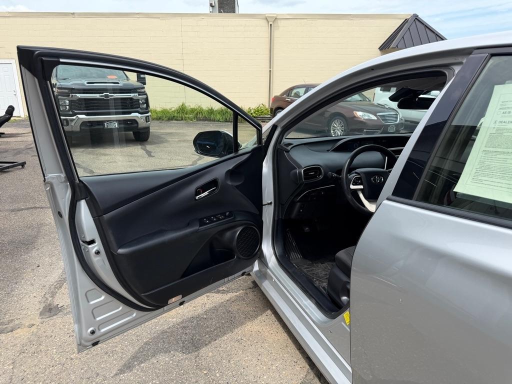 Toyota Prius Prime Advanced (Natl) 2017