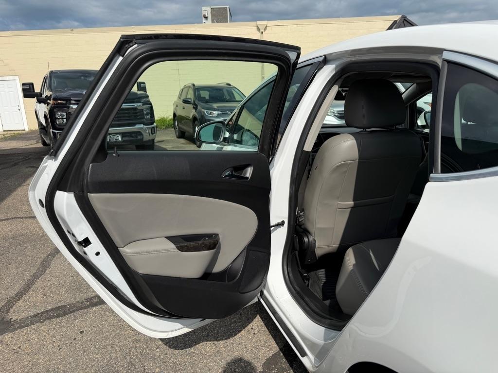 Buick Verano 4dr Sdn Convenience Group 2015