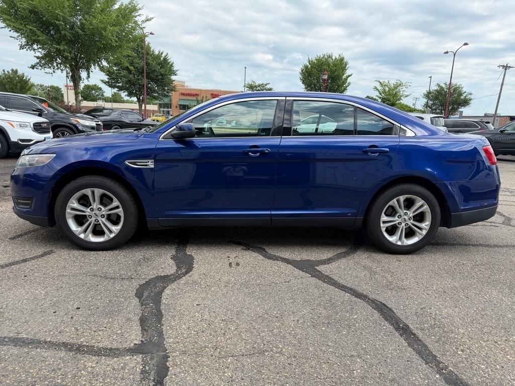 Ford Taurus 4dr Sdn SEL FWD 2015