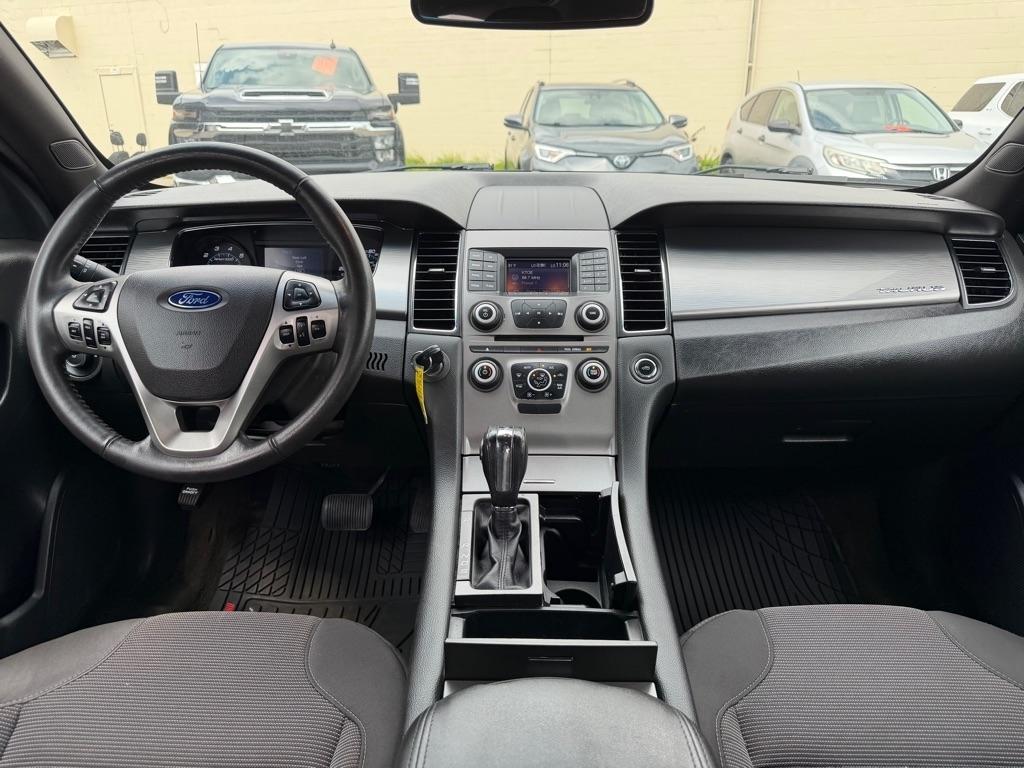 Ford Taurus 4dr Sdn SEL FWD 2015