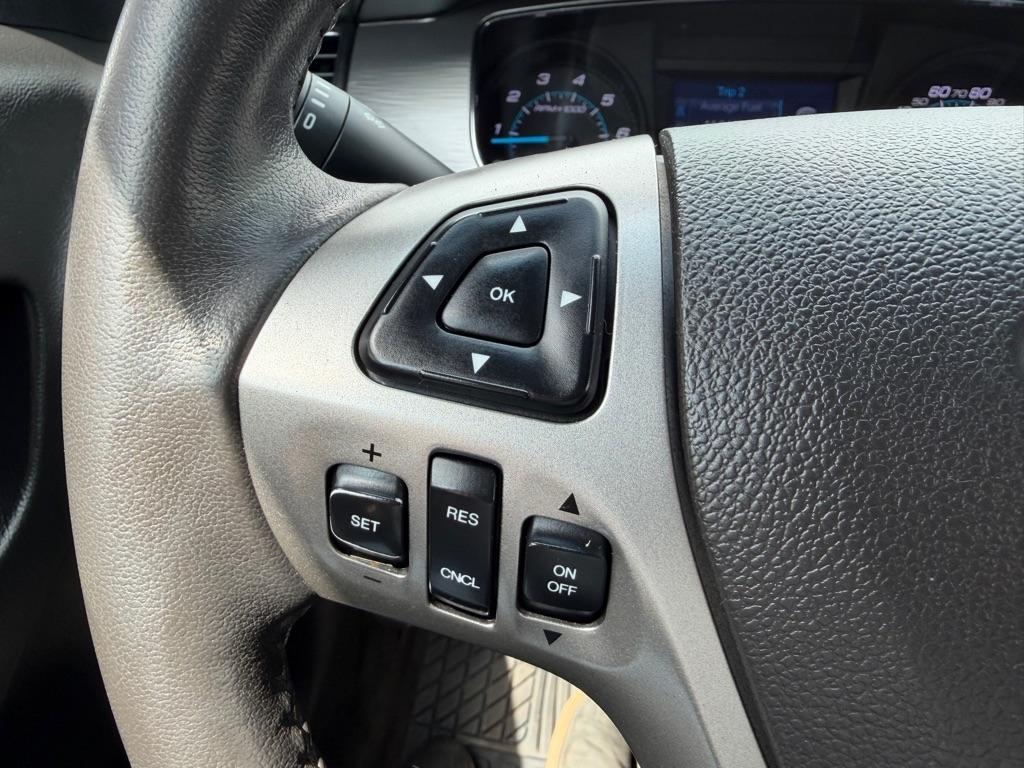 Ford Taurus 4dr Sdn SEL FWD 2015