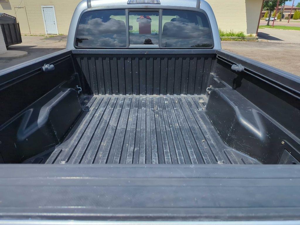 Toyota Tacoma 4WD Double Cab LB V6 AT TRD Off Road (Natl) 2016