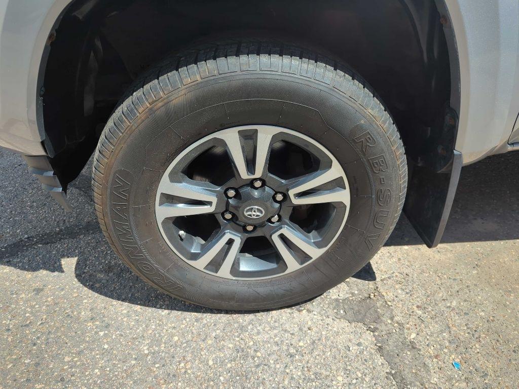 Toyota Tacoma 4WD Double Cab LB V6 AT TRD Off Road (Natl) 2016