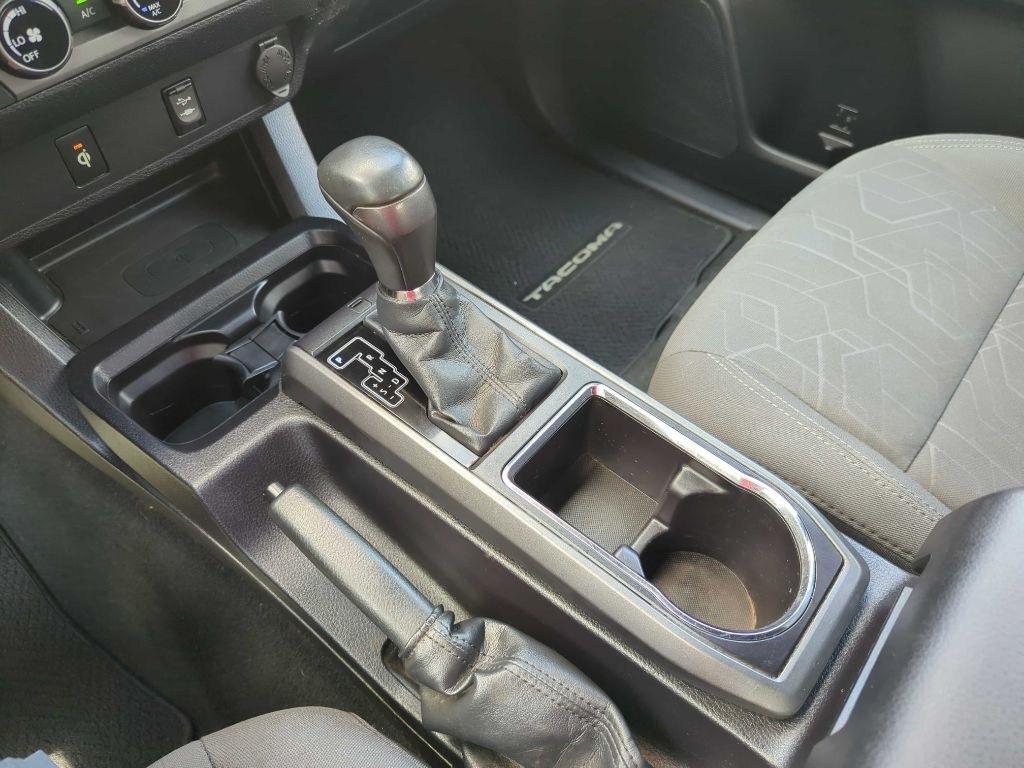 Toyota Tacoma 4WD Double Cab LB V6 AT TRD Off Road (Natl) 2016