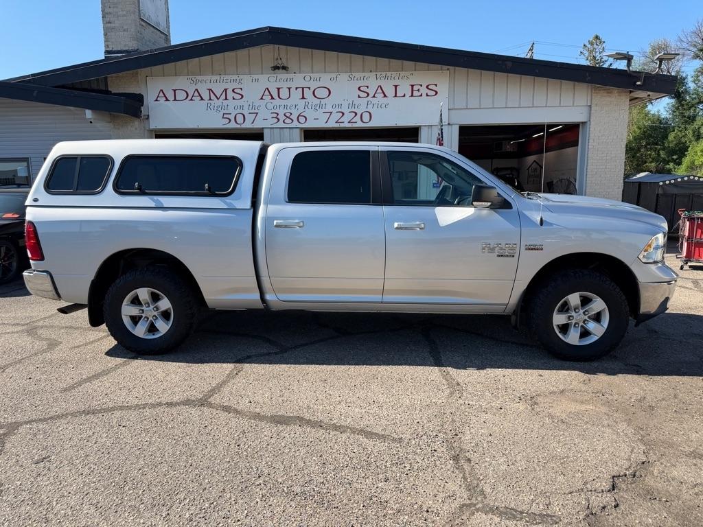 RAM 1500 Classic SLT 4x4 Crew Cab 6'4" Box 2019