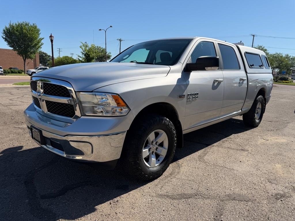 RAM 1500 Classic SLT 4x4 Crew Cab 6'4" Box 2019