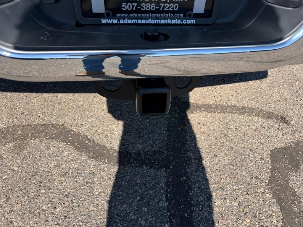 RAM 1500 Classic SLT 4x4 Crew Cab 6'4" Box 2019