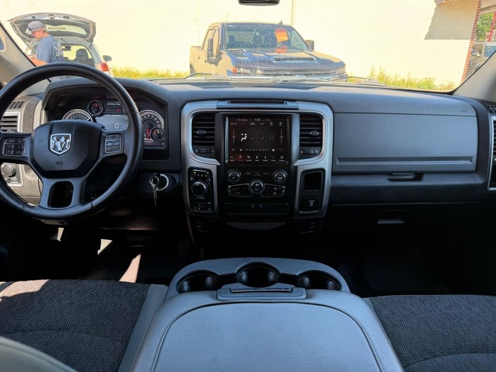 RAM 1500 Classic SLT 4x4 Crew Cab 6'4" Box 2019