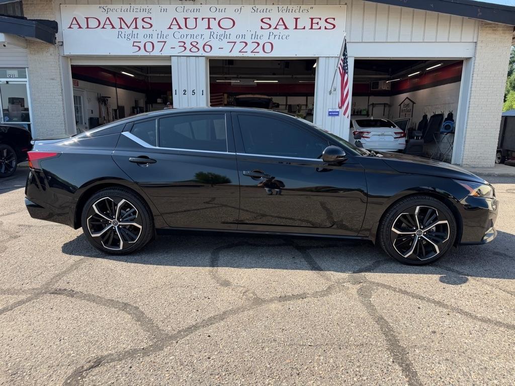 Nissan Altima 2.5 SR Sedan 2023