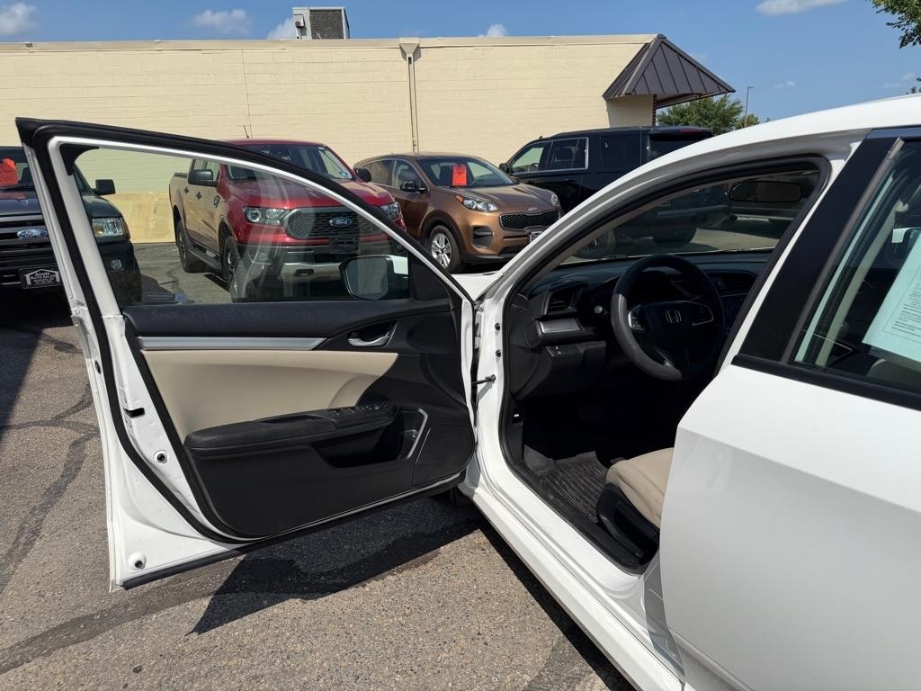 Honda Civic Sedan LX CVT 2017