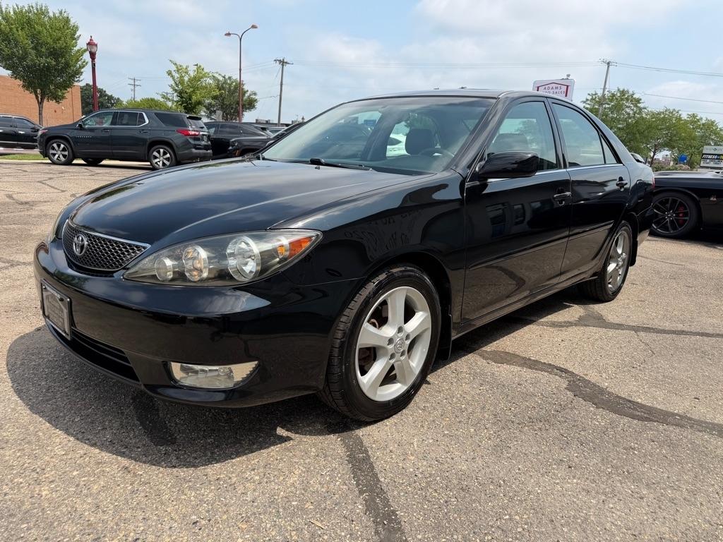 Toyota Camry 4dr Sdn SE V6 Auto (Natl) 2005