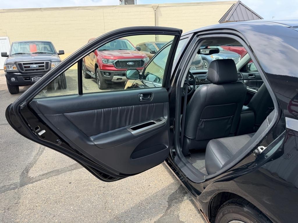 Toyota Camry 4dr Sdn SE V6 Auto (Natl) 2005