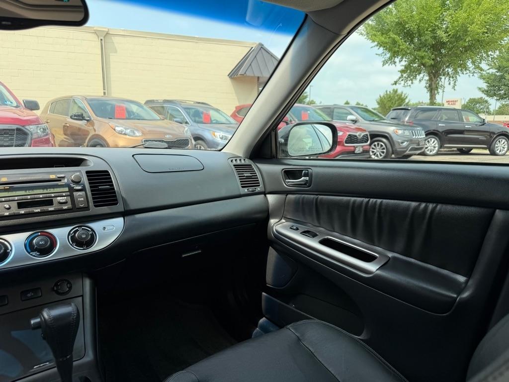 Toyota Camry 4dr Sdn SE V6 Auto (Natl) 2005