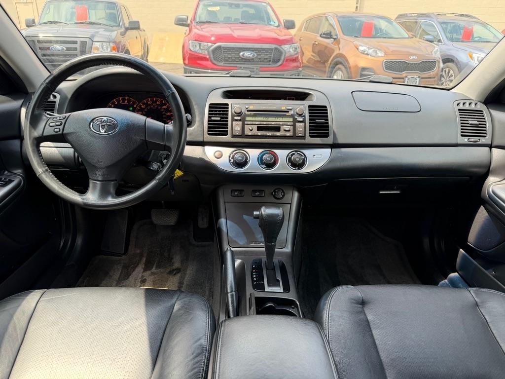 Toyota Camry 4dr Sdn SE V6 Auto (Natl) 2005