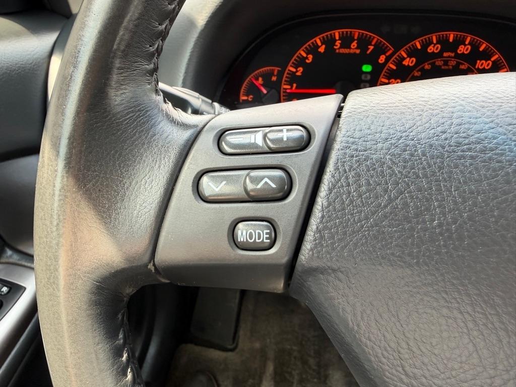Toyota Camry 4dr Sdn SE V6 Auto (Natl) 2005