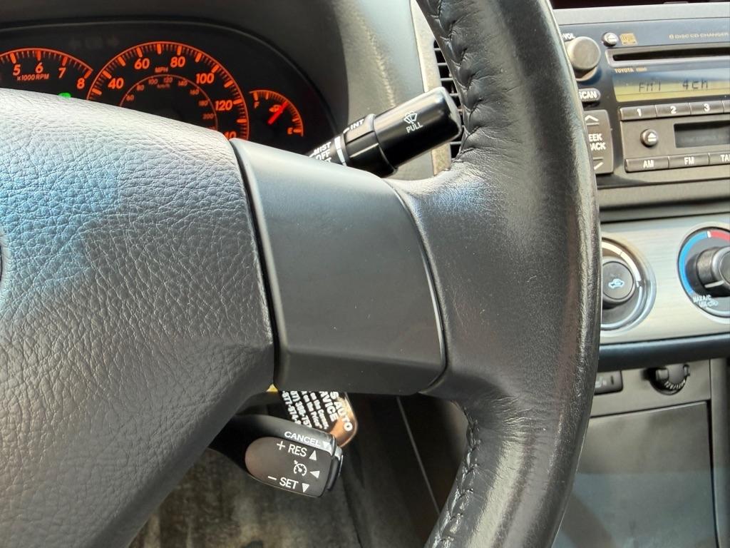 Toyota Camry 4dr Sdn SE V6 Auto (Natl) 2005