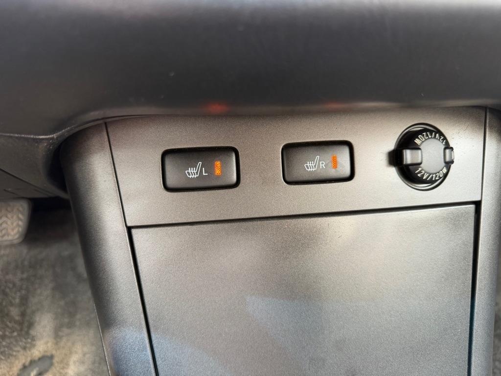 Toyota Camry 4dr Sdn SE V6 Auto (Natl) 2005