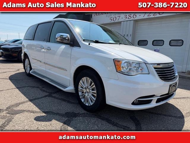 2015 Chrysler Town & Country Limited Platinum FWD
